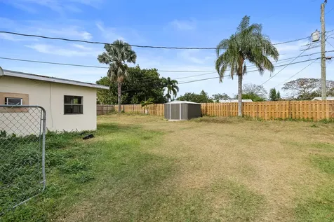 173 Se Placita Court Port Saint Lucie FL 34983