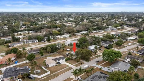 173 Se Placita Court Port Saint Lucie FL 34983