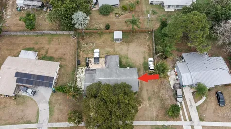 173 Se Placita Court Port Saint Lucie FL 34983