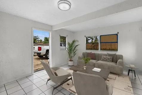 173 Se Placita Court Port Saint Lucie FL 34983