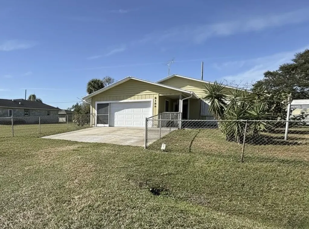 9185 100th Court Vero Beach FL 32967