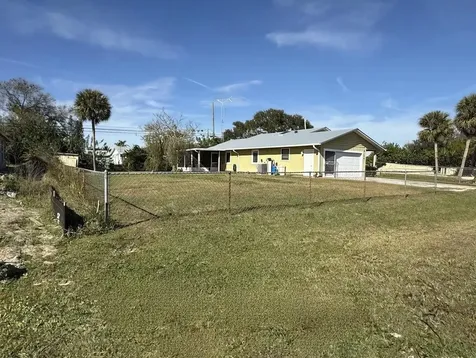 9185 100th Court Vero Beach FL 32967