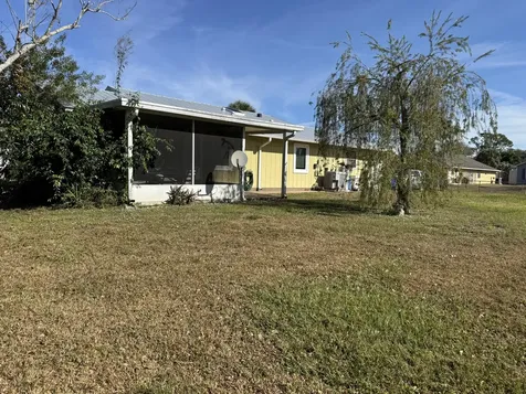 9185 100th Court Vero Beach FL 32967