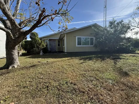 9185 100th Court Vero Beach FL 32967