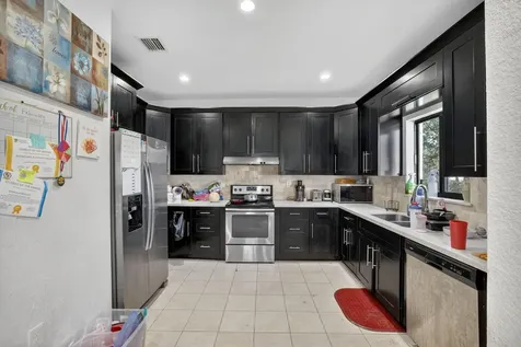 205 Nw 27th Terrace Fort Lauderdale FL 33311