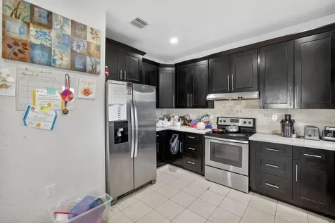 205 Nw 27th Terrace Fort Lauderdale FL 33311