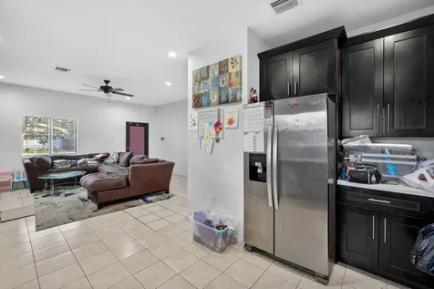 205 Nw 27th Terrace Fort Lauderdale FL 33311