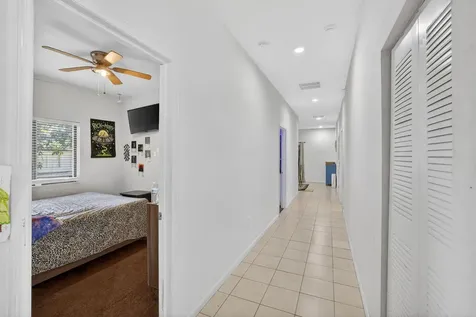 205 Nw 27th Terrace Fort Lauderdale FL 33311