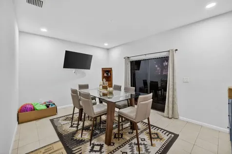 205 Nw 27th Terrace Fort Lauderdale FL 33311