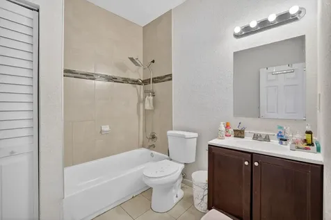 205 Nw 27th Terrace Fort Lauderdale FL 33311