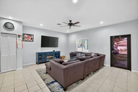 205 Nw 27th Terrace Fort Lauderdale FL 33311