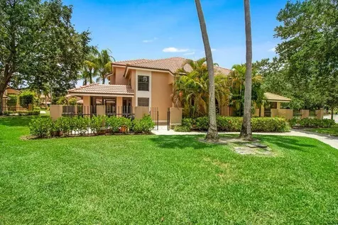 360 Prestwick Circle Palm Beach Gardens FL 33418