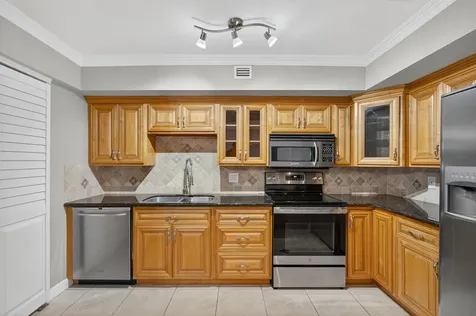 382 Golfview Road North Palm Beach FL 33408