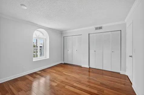 382 Golfview Road North Palm Beach FL 33408