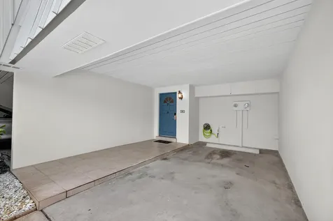 382 Golfview Road North Palm Beach FL 33408