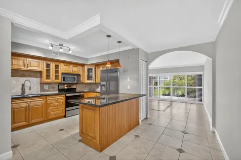 382 Golfview Road North Palm Beach FL 33408