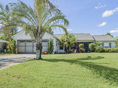 444 Sw Dolores Avenue Port Saint Lucie FL 34983