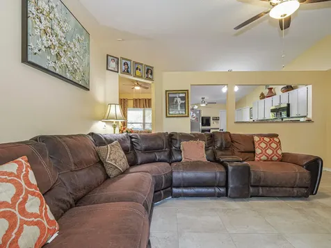 444 Sw Dolores Avenue Port Saint Lucie FL 34983