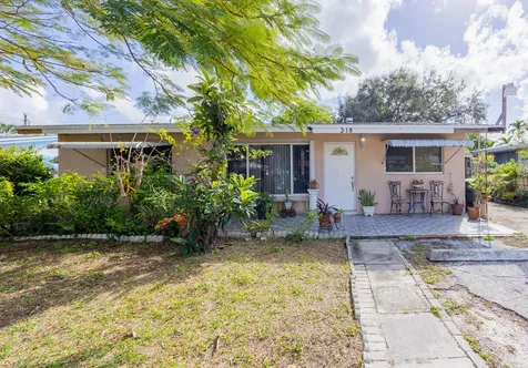 318 Sw 2nd Street Boca Raton FL 33432