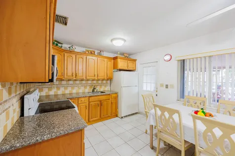 318 Sw 2nd Street Boca Raton FL 33432