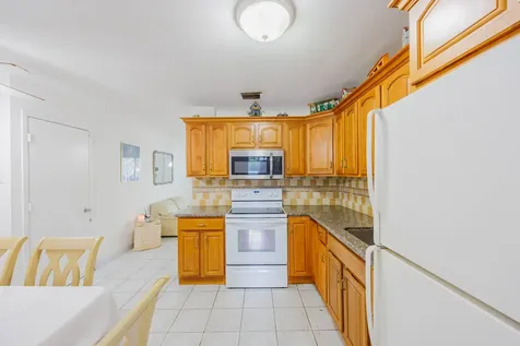 318 Sw 2nd Street Boca Raton FL 33432