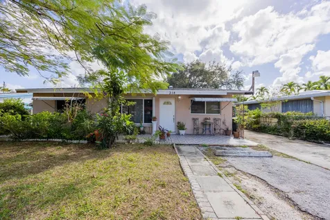 318 Sw 2nd Street Boca Raton FL 33432
