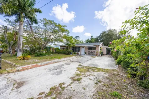 318 Sw 2nd Street Boca Raton FL 33432