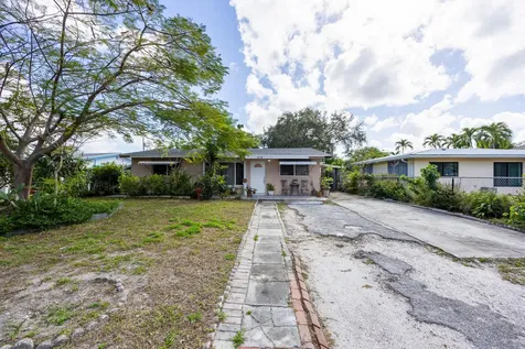 318 Sw 2nd Street Boca Raton FL 33432