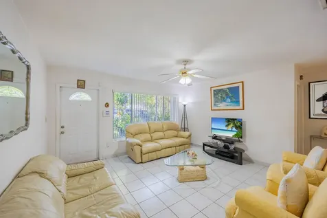 318 Sw 2nd Street Boca Raton FL 33432