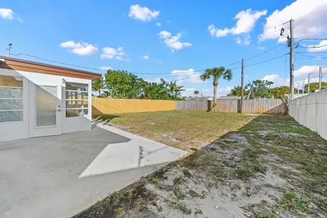 615 Garnett Street Lantana FL 33462