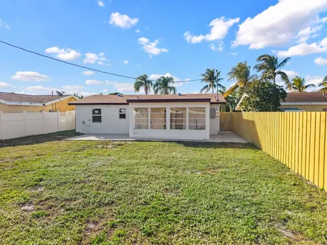 615 Garnett Street Lantana FL 33462