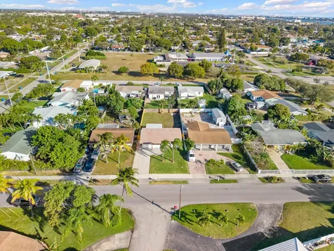 615 Garnett Street Lantana FL 33462