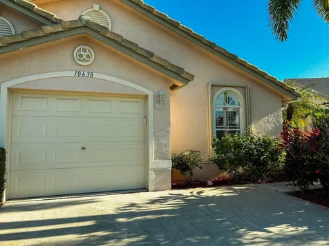 10638 Lake Shore Drive Wellington FL 33414