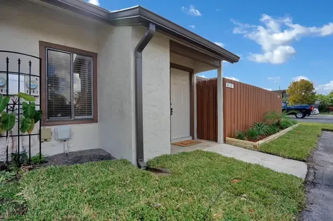 4143 Palm Bay Circle West Palm Beach FL 33406