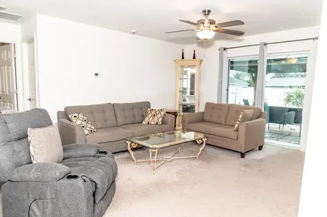 684 Se Crescent Avenue Port Saint Lucie FL 34984