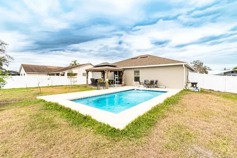 684 Se Crescent Avenue Port Saint Lucie FL 34984