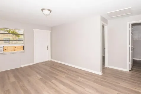1009 9th Street West Palm Beach FL 33401