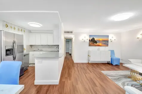 704 Saxony O Delray Beach FL 33446