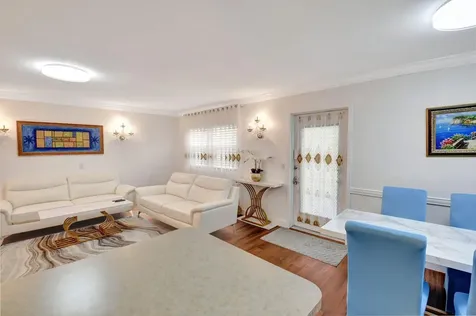 704 Saxony O Delray Beach FL 33446