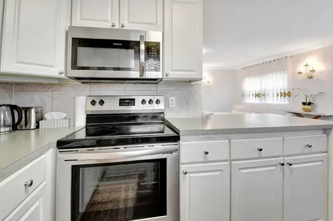 704 Saxony O Delray Beach FL 33446