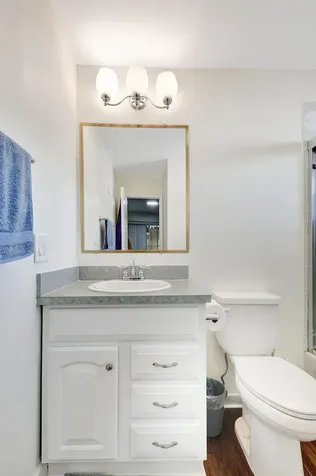 704 Saxony O Delray Beach FL 33446