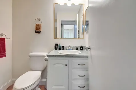 704 Saxony O Delray Beach FL 33446