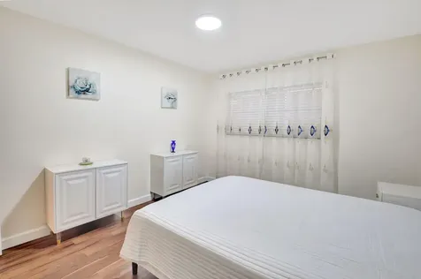 704 Saxony O Delray Beach FL 33446