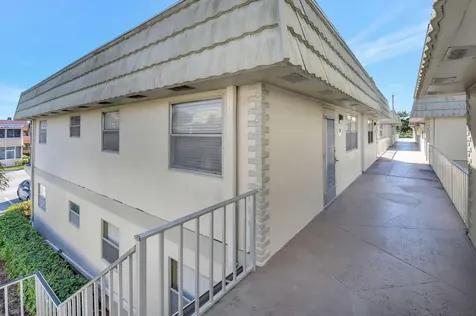 704 Saxony O Delray Beach FL 33446