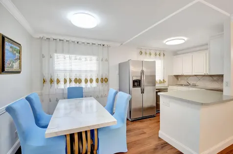 704 Saxony O Delray Beach FL 33446