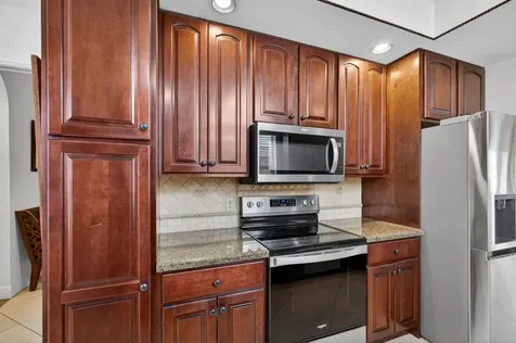 2347 Saratoga Bay Drive West Palm Beach FL 33409