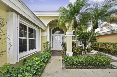 2347 Saratoga Bay Drive West Palm Beach FL 33409