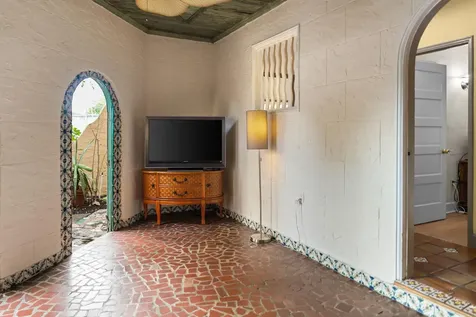 735 Colonial Road West Palm Beach FL 33405