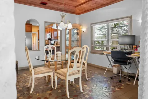 735 Colonial Road West Palm Beach FL 33405