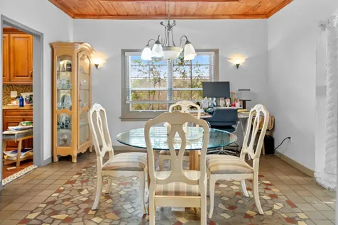 735 Colonial Road West Palm Beach FL 33405
